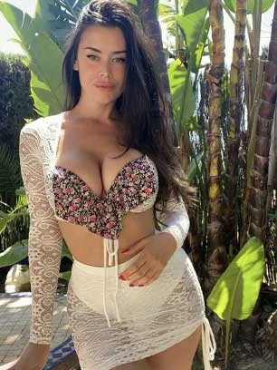 Female Escorts in south-delhi